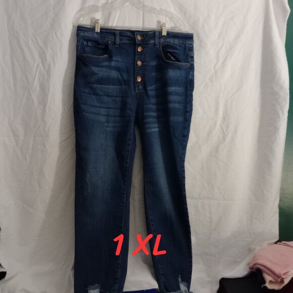 Risen Jeans - Picture 1 of 1